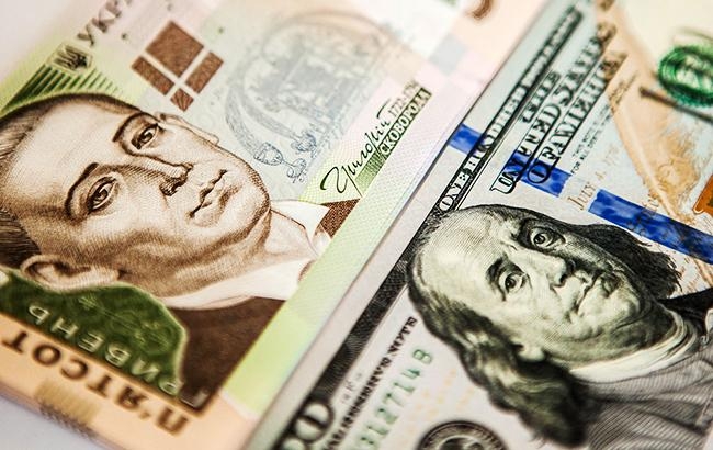 The interbank exchange rate of the dollar rose to a record 37 hryvnias