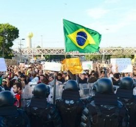 Drivers ' strike could lead to economic and political crisis in Brazil