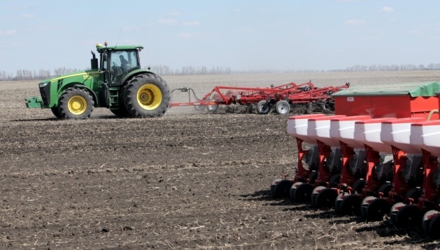 Sowing of spring crops has already started in 20 regions of Ukraine