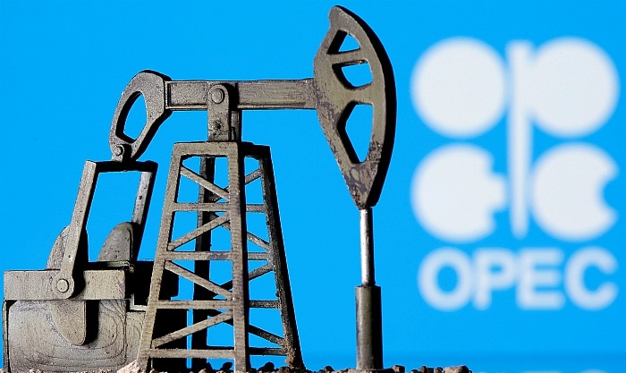 The Ministers of OPEC+ predicts stable oil prices and a possible surplus in 2021