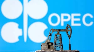 Нефть подешевела на 14-15% после заявления ОПЕК + о неприемлемо высоком уровне цен