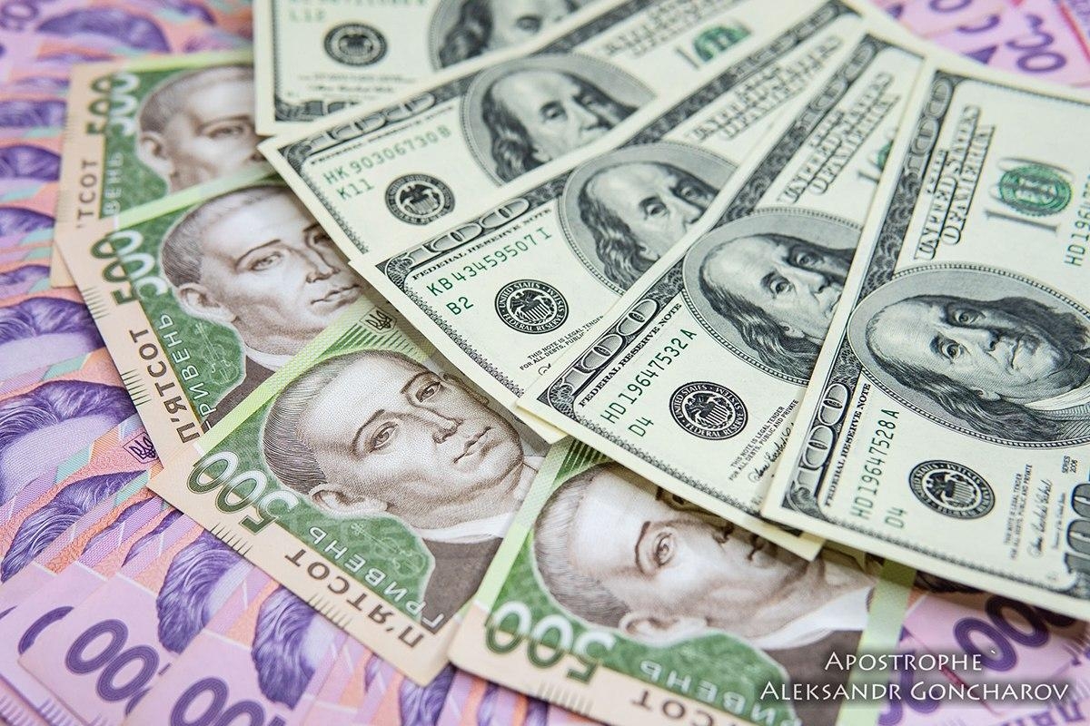 The dollar exchange rate in Ukraine rose to a record 38.0144 hryvnias
