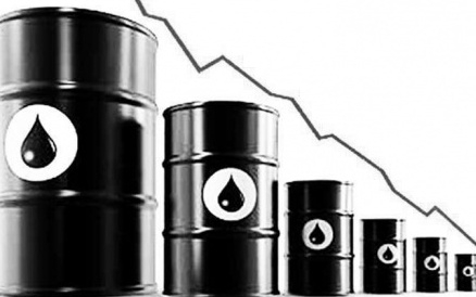 Prices for Brent crude fell below 53 $/barrel