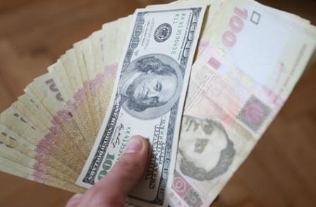 The devaluation of the hryvnia on the interbank market increases