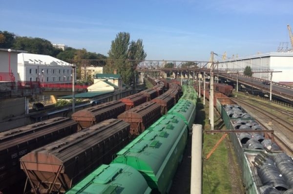В Украине сохраняется напряженная ситуация с перевозками зерновых по железной дороге