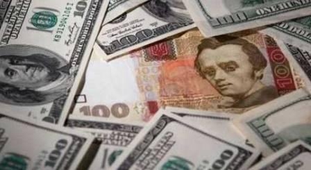 Нацбанк підтримує гривню на рівні 26,90 грн/$