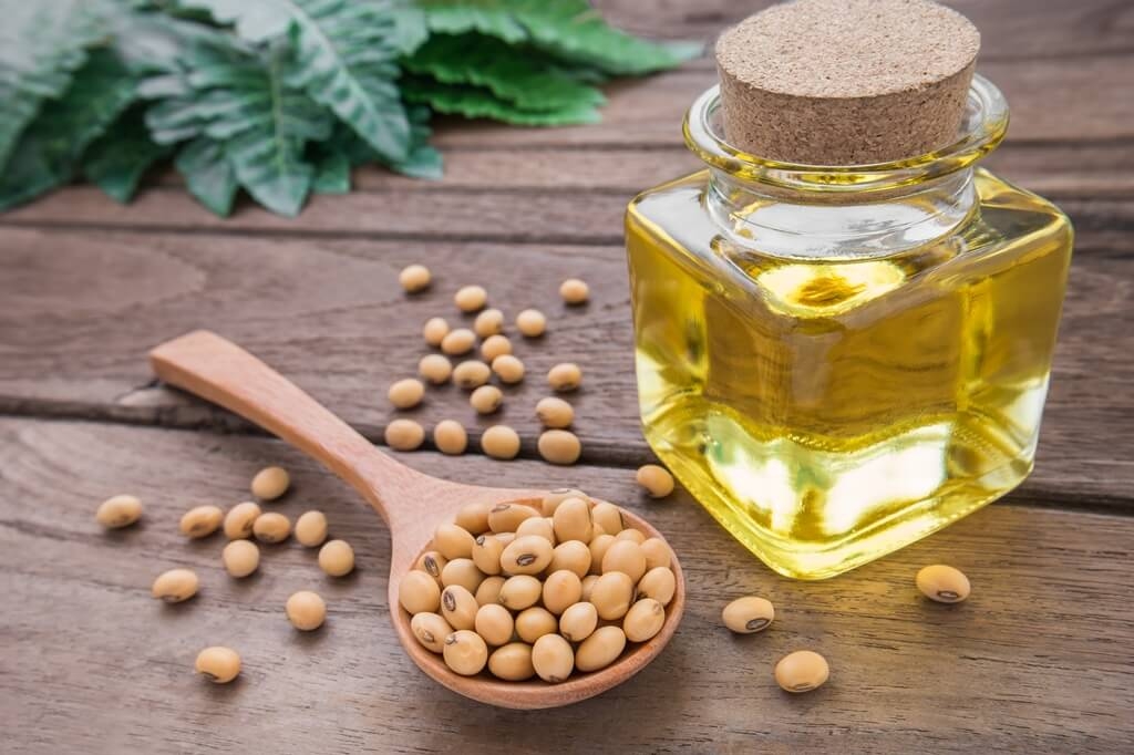 The sharp rise in prices of soybean oil was supported prices for soybeans and sunflower