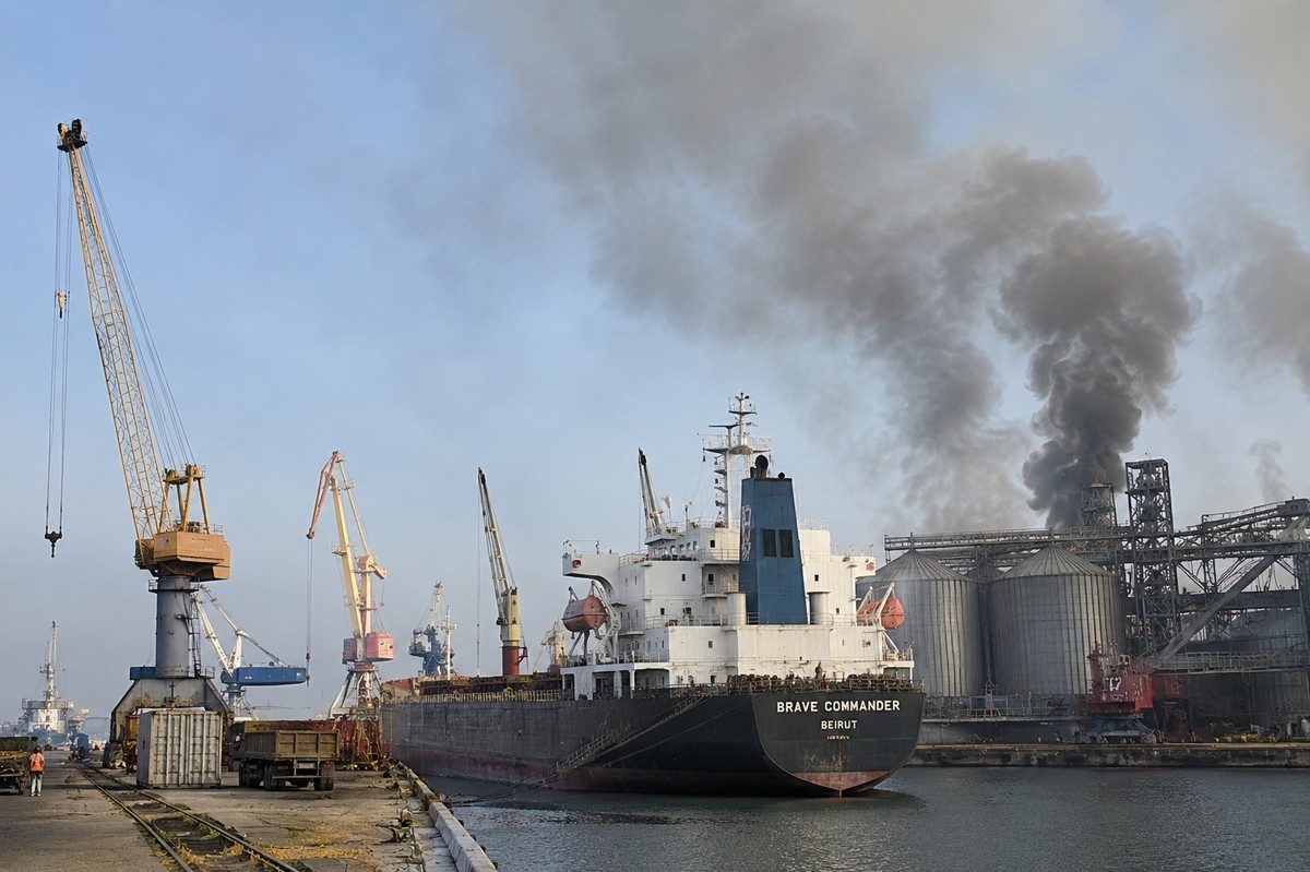 Russian attacks could cut Ukraine's grain exports by a third