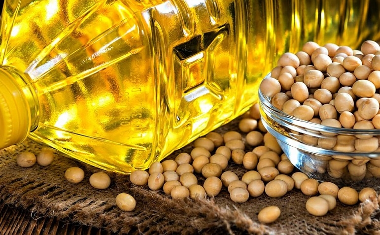 Soybean oil prices fall amid uncertainty over US biofuel market and falling oil prices, but India&#39;s tariff cuts will boost demand